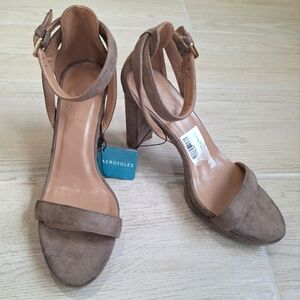 Aerosoles women's mocha brown block heel with adjustable ankle strap  - size 8.5